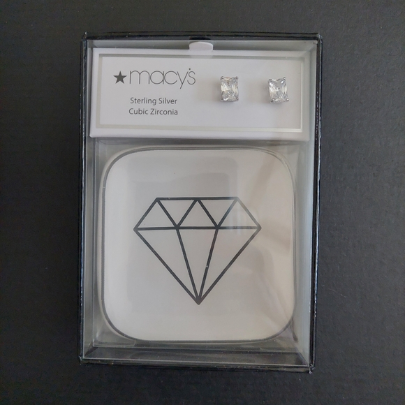 NIB Macy's Sterling Silver Cubic Zirconia Earrings - Picture 1 of 6